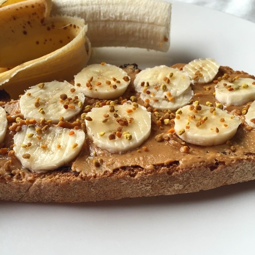 Peanut Butter, Banana, and Bee Pollen Toast | www.thealiconklin.com