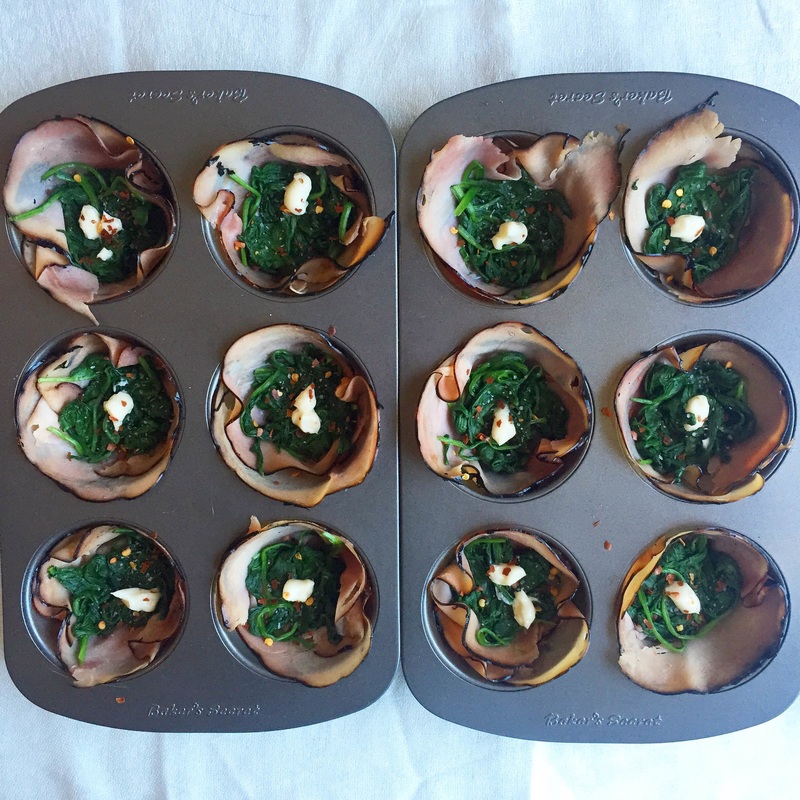 Ham and Spinach Egg Cups | www.thealiconklin.com